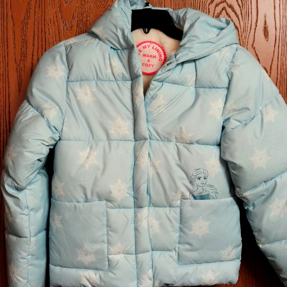 Disney Frozen Coat 🧥 - Picture 2 of 9